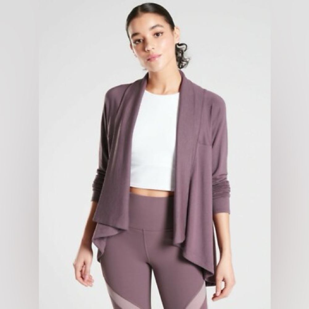 GUC Athleta Nirvana Wrap XL